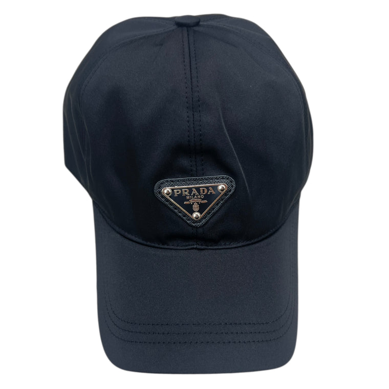 CAP P BLACK