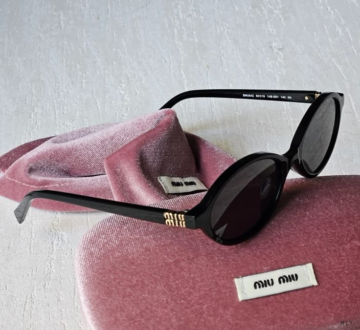 Black SUNNIES M