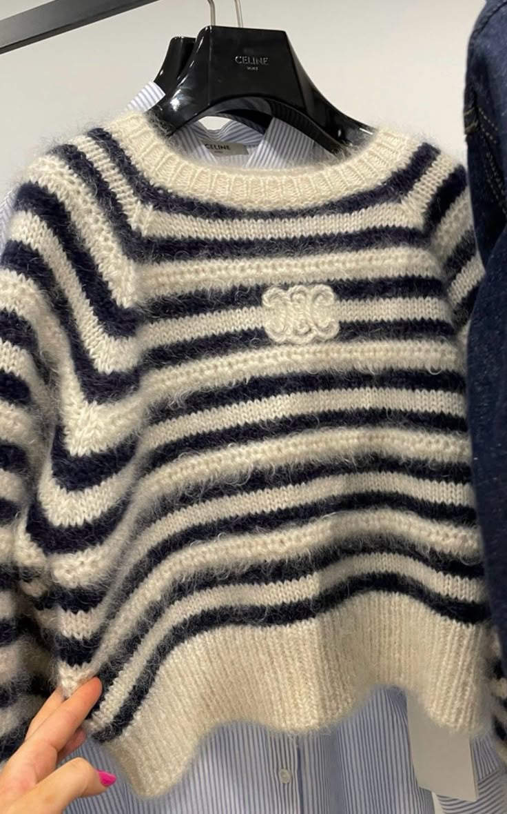 Stripe black white hair knit