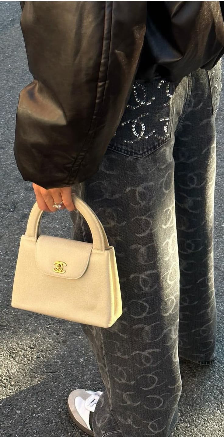 Jeans washed grey all over